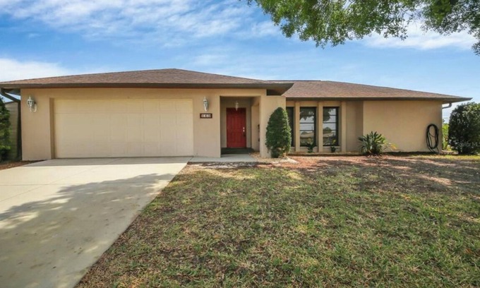 Port Charlotte House | Beautiful Bungalow By The Bay