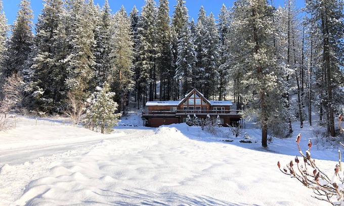 Leavenworth Cabin | Beautiful Cabin in Leavenworth with 4BR and 3BA