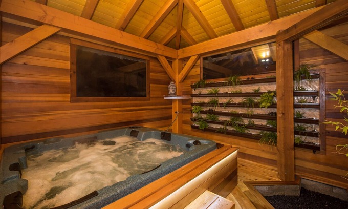Courtenay House | Beautiful Central Comox Valley Home
