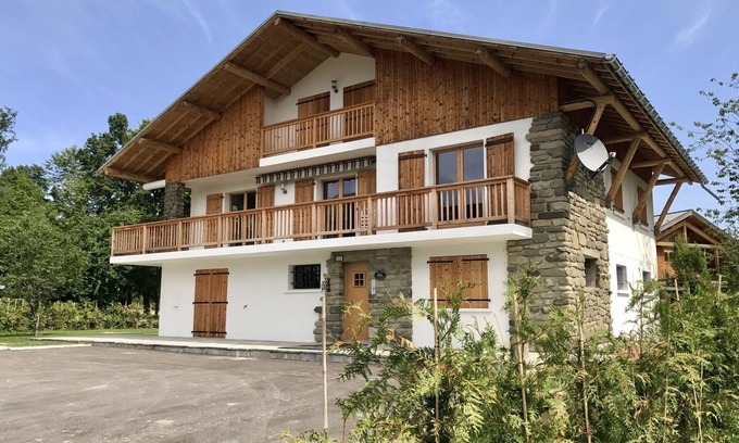 Les Carroz-d'Araches Apartment | Beautiful Chalet Apartment 1 with Covered Parking and Wifi