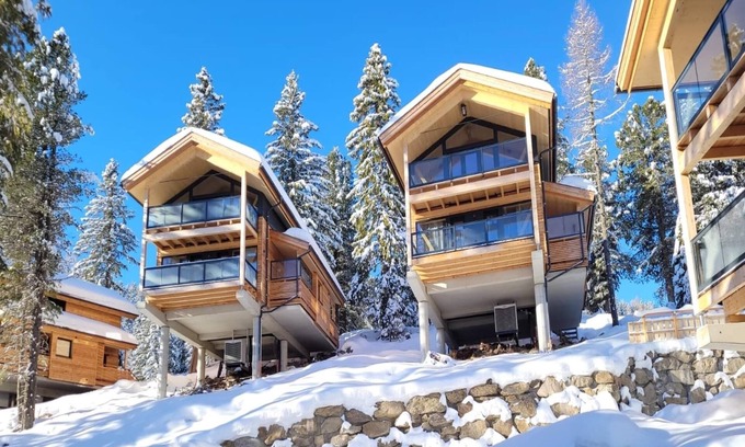 Turracher Hohe Ski Chalet | Beautiful chalet with balcony