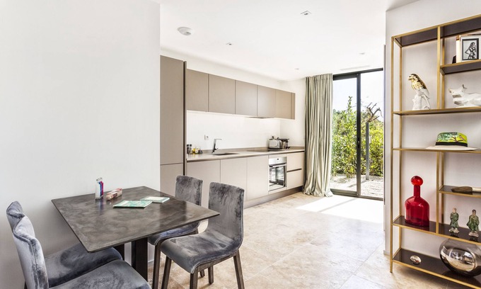 La Croix-Valmer Apartment | Beautiful Colibri Gris Apartment in La Croix Valmer, close to Saint Tropez