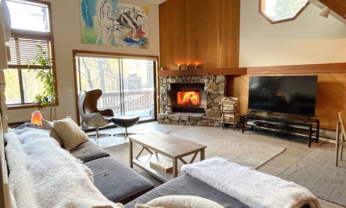 Olympic Valley Apartment | Beautiful, Comfortable, Mountain Home, Sleeps 8-10