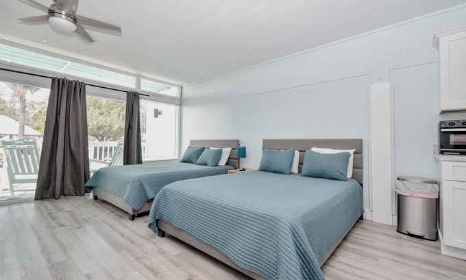Cedar Key Condo | Beautiful Condo 127 with AC in charming Cedar Key