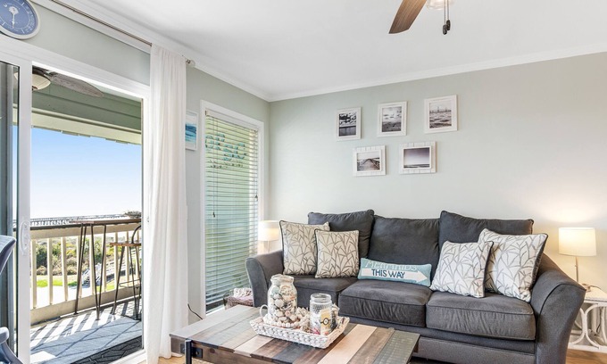 Isle of Palms Villa | Beautiful condo in beachfront complex with pool, central AC & balcony