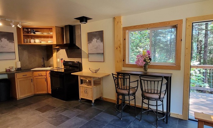 Port Orford Cottage | Beautiful cottage, close to beach