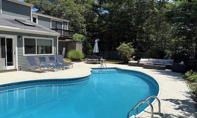 Cotuit House | Beautiful Cotuit Home with in ground pool