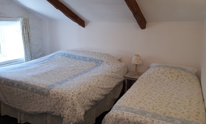 Looe Cottage | Beautiful Country cottage