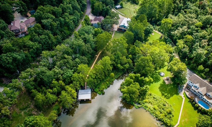 Osage Beach House | Beautiful country home on three acres and three hundred feet of waterfront.