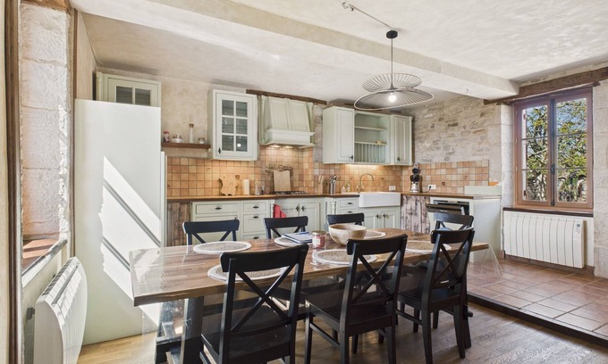 Gabillou House | Beautiful country house for 8 with swimming pool