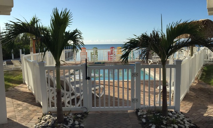 Cudjoe Key House | Beautiful Family-Friendly, Dock, Marina, Heated Pool, near Key West, MM21.5
