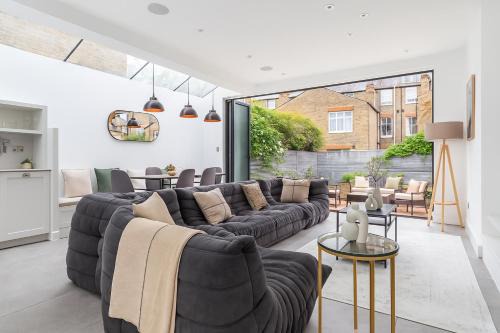 Islington Apartment | Beautiful Five-Bedroom House near Hammersmith