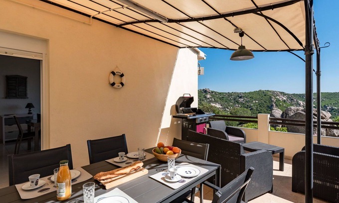 Pietra Long Salvini Apartment | Beautiful apartment for 4 guests with WIFI, A/C and terrace