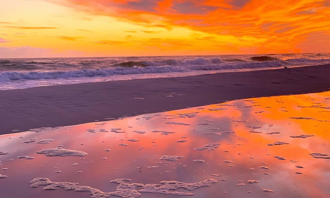 Fort Walton Beach Condo | Beautiful Gulf View 2BR/2BA Condo with Beach Setup and Great Pool