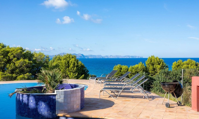 Colonia de Sant Pere House | Beautiful Holiday Home "Alta Vista" with Panorama View, Infinity Pool, Terrace & Wi-Fi