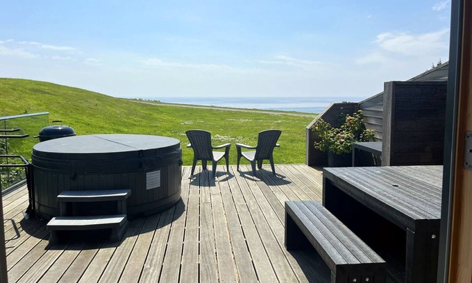 Talland House | Beautiful holiday home with, just a walk away from Talland beach.
