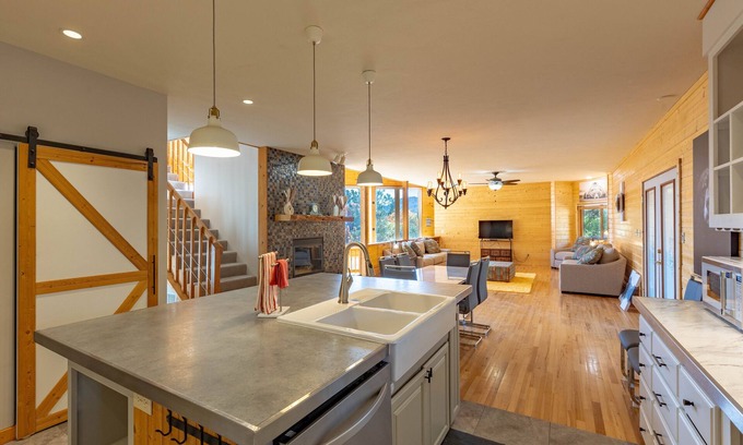 Pagosa Springs Cabin | Beautiful Home, Great Forest View, Game Room