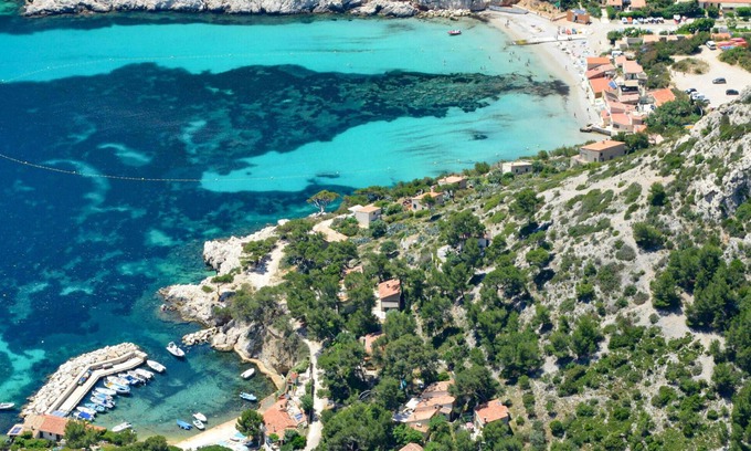 Bouc-Bel-Air House | Beautiful home in Bouc-Bel-Air