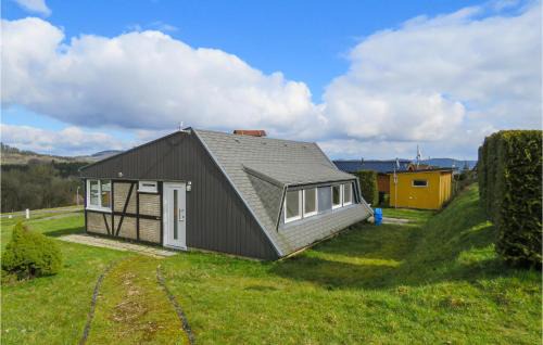 Ferienhausgebiet Hillenseifen House | Beautiful Home In Gerolstein With Wifi
