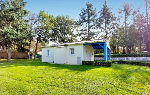 Bagnault House | Beautiful Home In Souvigne With Wifi