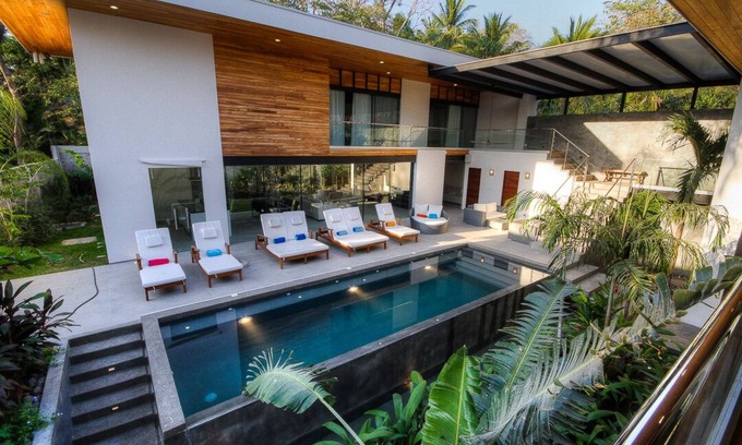 Playa Guiones Villa | Beautiful home tranquil oasis w/pool only 2min from Playa Guiones