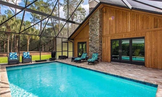 Central Naples House | Beautiful Home with Guest House and Saltwater Pool-4 miles to beach