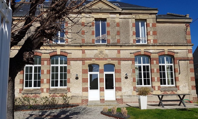 Lion-sur-Mer House | Beautiful house by the sea