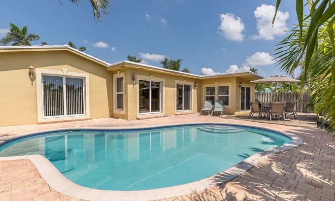 Garden Isles House | Beautiful House On the Water, Ocean Access, Fort Lauderdale Area