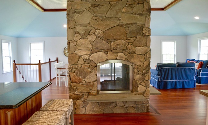 Edgartown House | BEAUTIFUL HOUSE WITH POOL PLUS FERRY TICKETS!n
