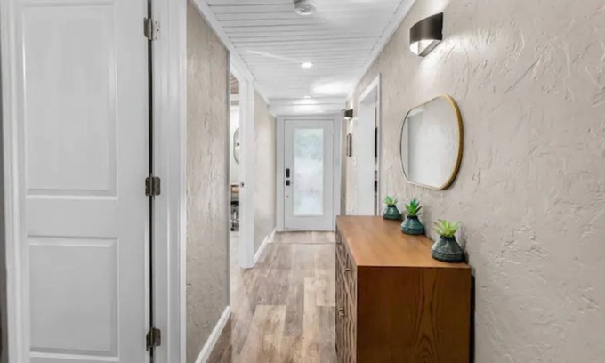 Lake Orion Apartment | Beautiful Lake Orion Home