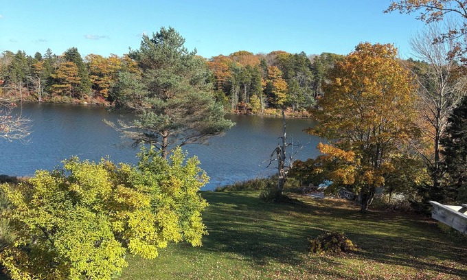 Cole Harbour Apartment | Beautiful lake view unit/Sauna/Kayak & Skate seasonal available