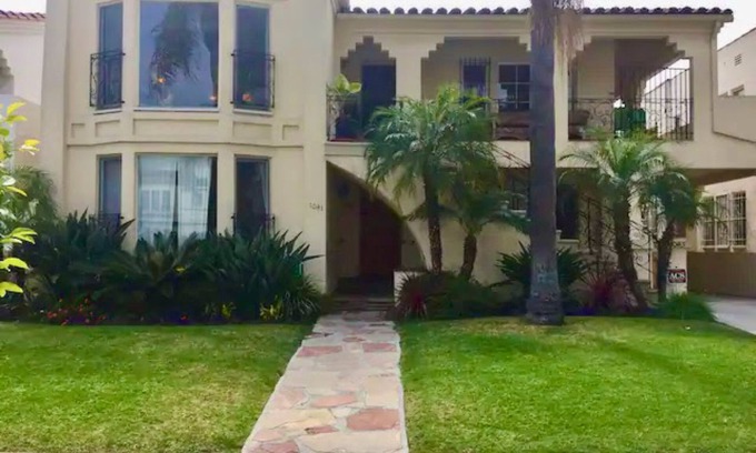 Mid City House | Beautiful, large room in ideal location!