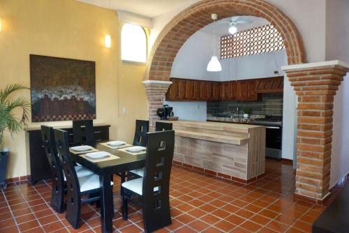 Colonia 5 de Diciembre Apartment | Beautiful Local Apartment with Ocean View & Rooftop Terrace