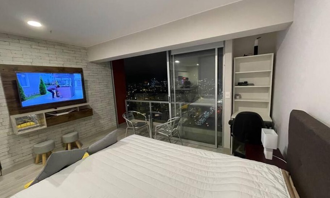 La Victoria Apartment | Beautiful loft at heart of Lima