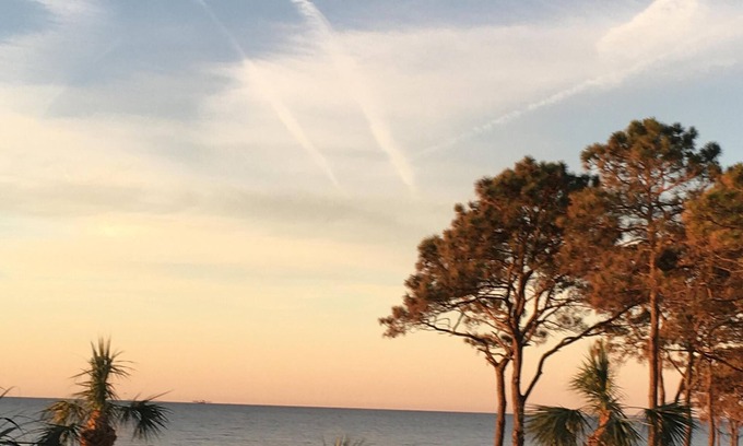 Hilton Head Island Condo | Beautiful Luxury Condo-Breath Taking Ocean View-Newly Renovated-Couples Getaway
