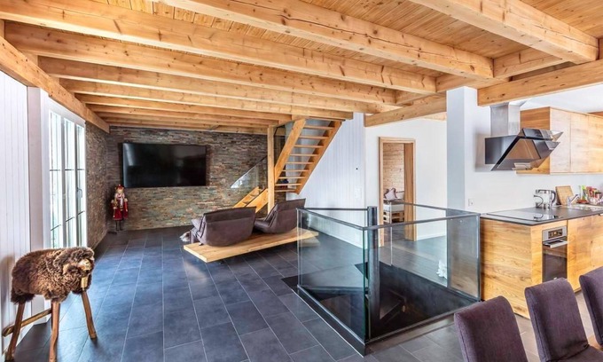 Ruetli Ski Chalet | Beautiful luxury chalet in Seelisberg with lake view, sauna and whirlpool