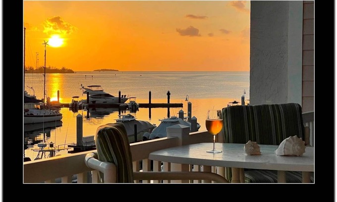 Key West Condo | Beautiful Marina location. Gated community. Quite and secure. SUNSETS !
