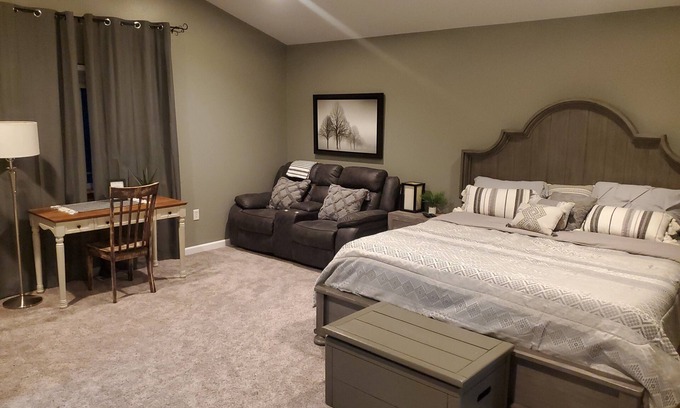 McMinnville House | Beautiful Master Suite In the Heart of the Willamette Valley