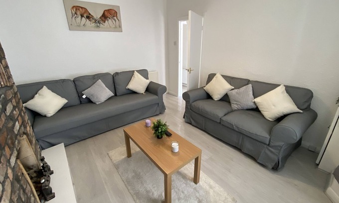 Wallasey Other | Beautiful Modern 3-Bed House in Wallasey Near City