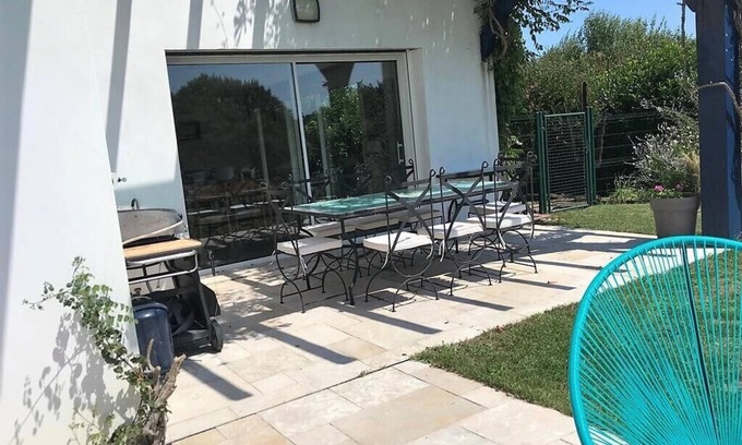 Bassussarry House | Beautiful modern house with pool - 10 min from the beaches of Biarritz