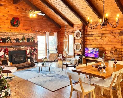 Cambridge Ski Chalet | Beautiful mountain retreat