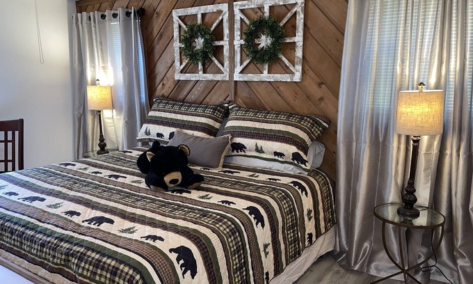 Caton Cottage | Beautiful mountain cottage with great views!
