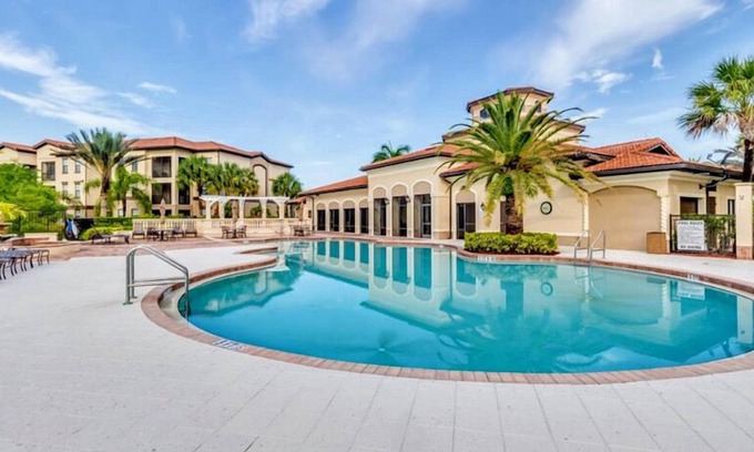 Central Naples Condo | Beautiful Naples Retreat!