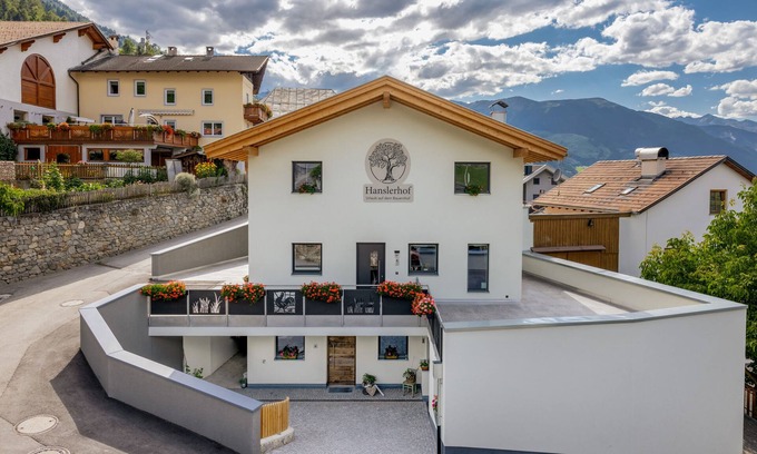 Lasa Apartment | Beautiful new vacation apartment in Tschengls/Laas - in the heart of the Vinschgau Valley