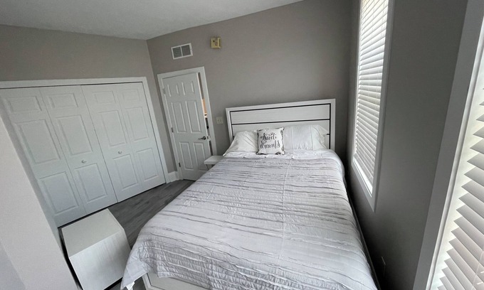 Cleveland Apartment | Beautiful Newly refurbished Apartment in Cleveland, Fully Furnished