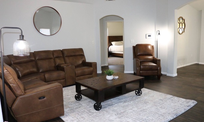 North Las Vegas House | Beautiful oasis ! 10 minutes to the EDC festival