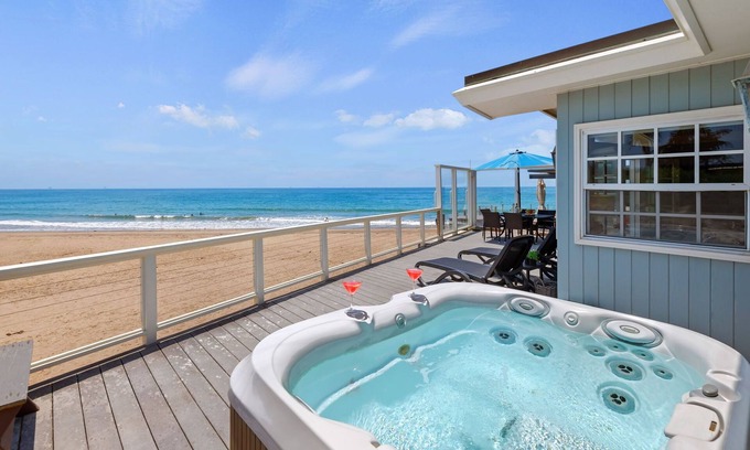 Toro Canyon House | Beautiful Oceanfront Home with Jacuzzi