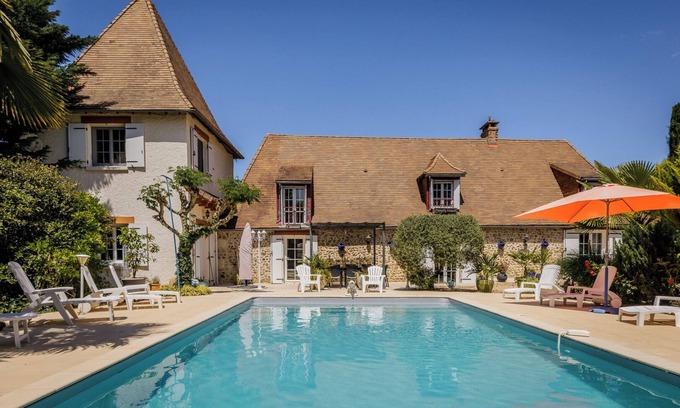 Lacropte House | Beautiful old stone house with private heated swimming pool