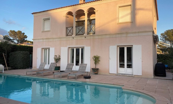 Boulouris-sur-Mer Villa | BEAUTIFUL Paladian-style VILLA close to Boulouris beaches and shops