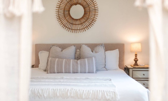 North Spokane House | Beautiful & Peaceful Guesthouse - King Bed